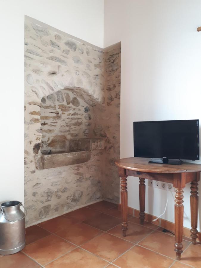 Bel Appartement Renove Dans Maison Bigourdane Pouzac Екстериор снимка