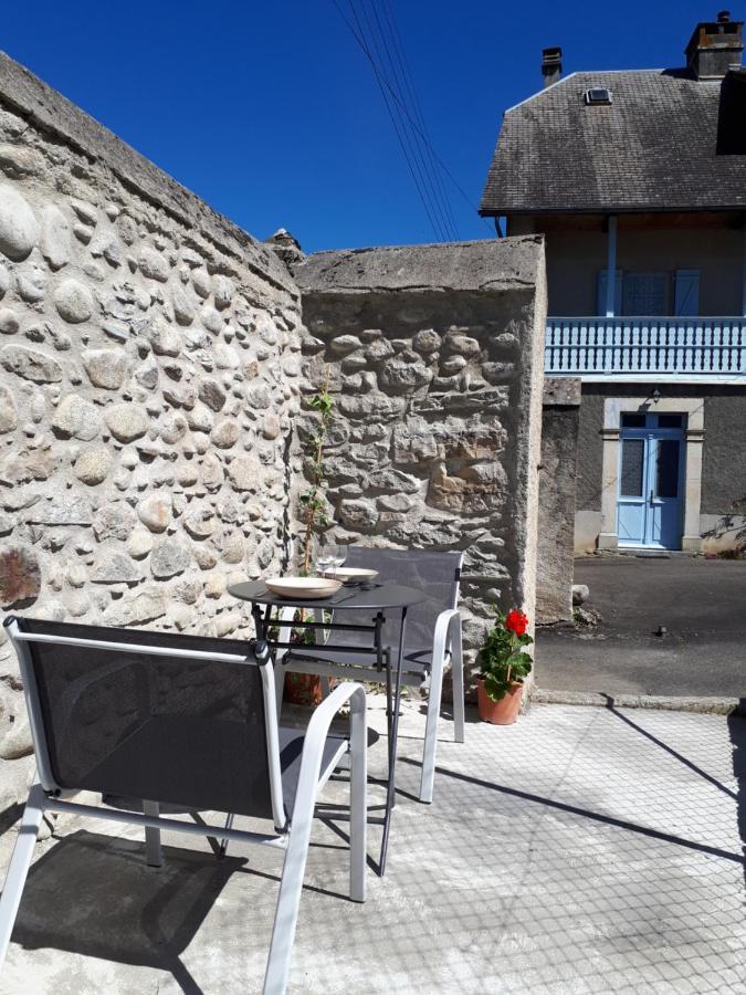 Bel Appartement Renove Dans Maison Bigourdane Pouzac Екстериор снимка
