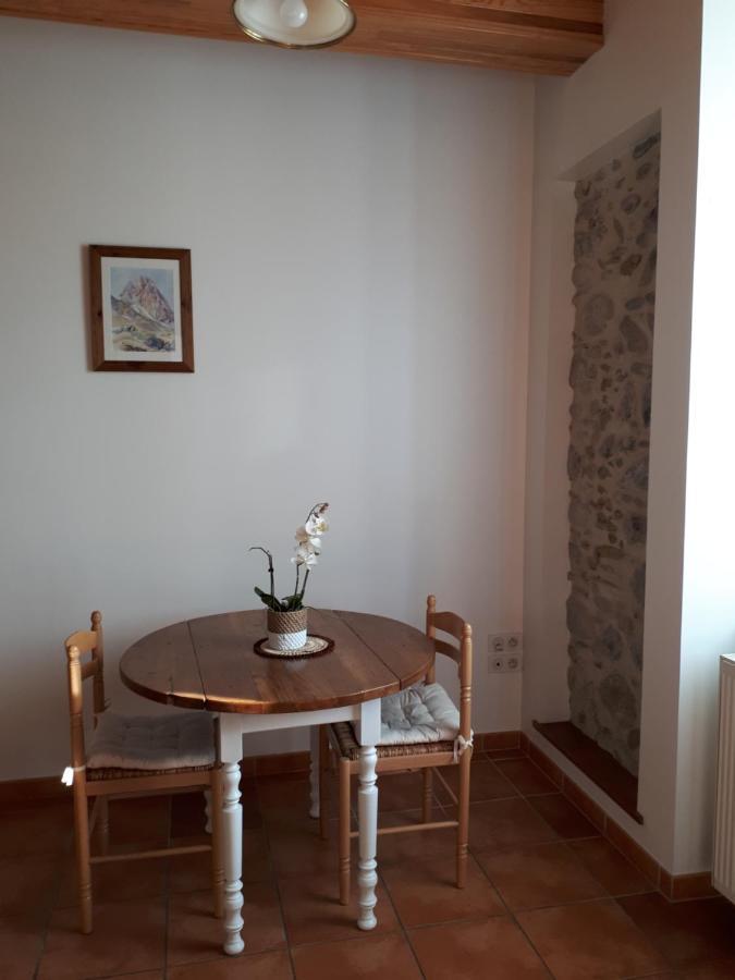 Bel Appartement Renove Dans Maison Bigourdane Pouzac Екстериор снимка