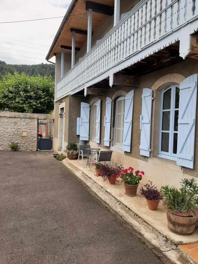 Bel Appartement Renove Dans Maison Bigourdane Pouzac Екстериор снимка